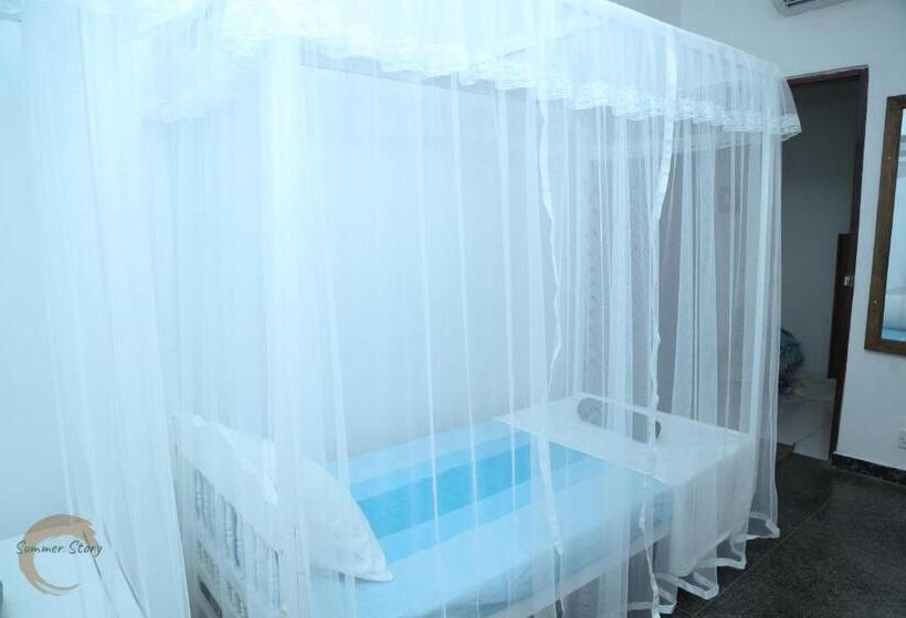 הוסטל Summer Story