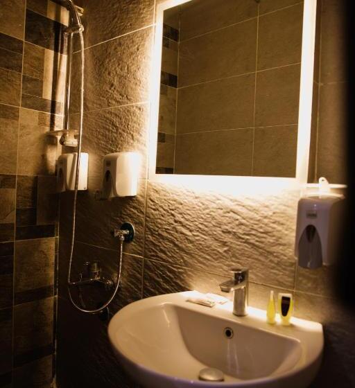 Hostel Tourist Palace