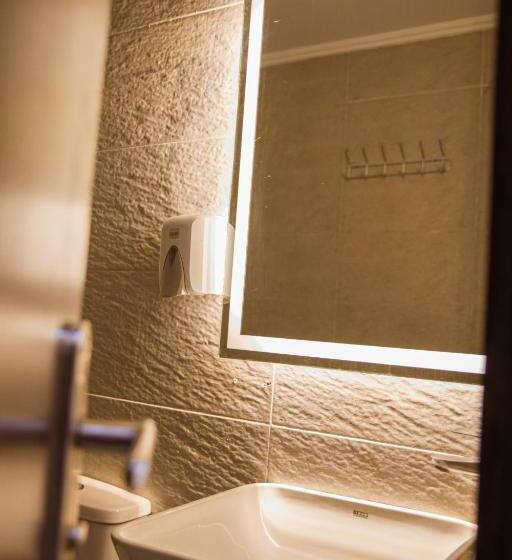 Hostel Tourist Palace