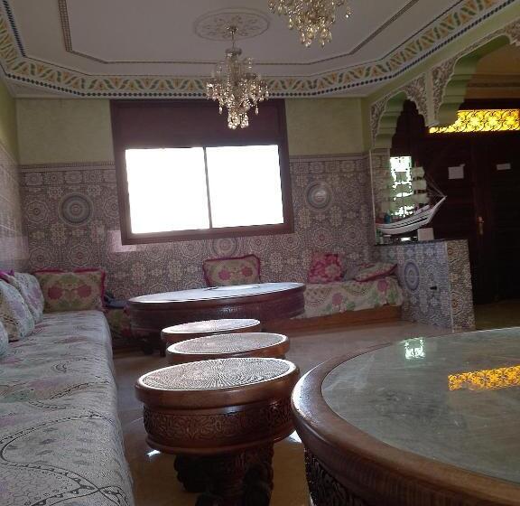 هاستل Dawn Surf