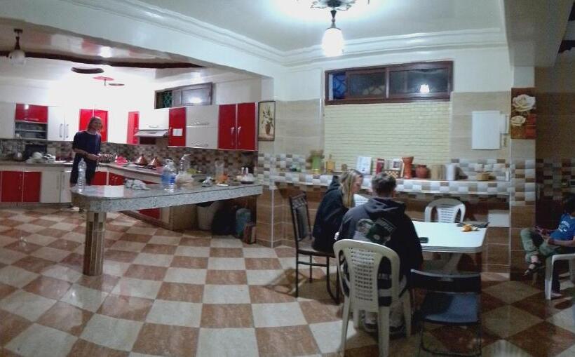 הוסטל Dawn Surf