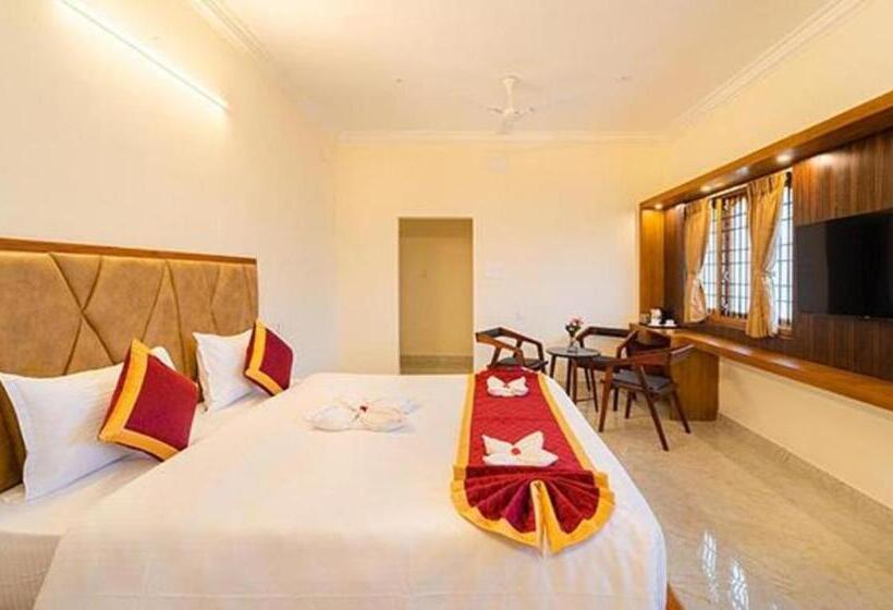 Ar Phalazzo Resort And Banquets