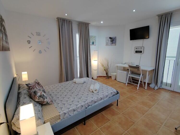 住宿加早餐  Las Salinas House Private Rooms