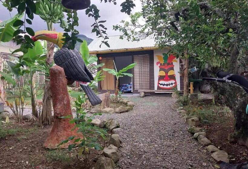 تختخواب و صبحانه Alojamiento En Orosi: Un Pedacito Del Caribe