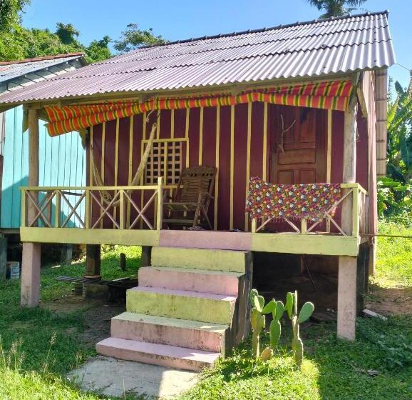 Bed and Breakfast Fat Rabbit Beach Resort