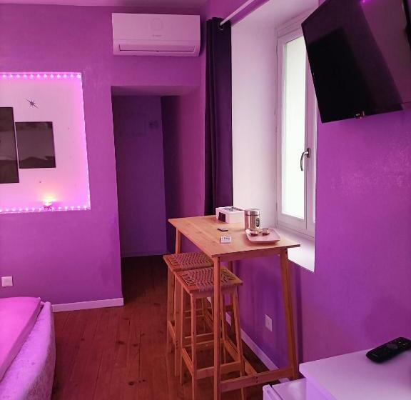 민박 L Instant Romance : Le Glamour