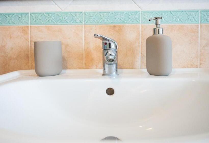 مبيت وإفطار Room 500