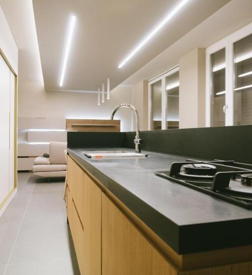 민박 Suave Luxury Room