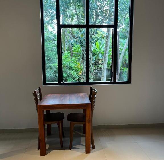 민박 Tropical Retreat Villa