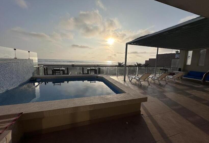 تختخواب و صبحانه Yolo House Beach