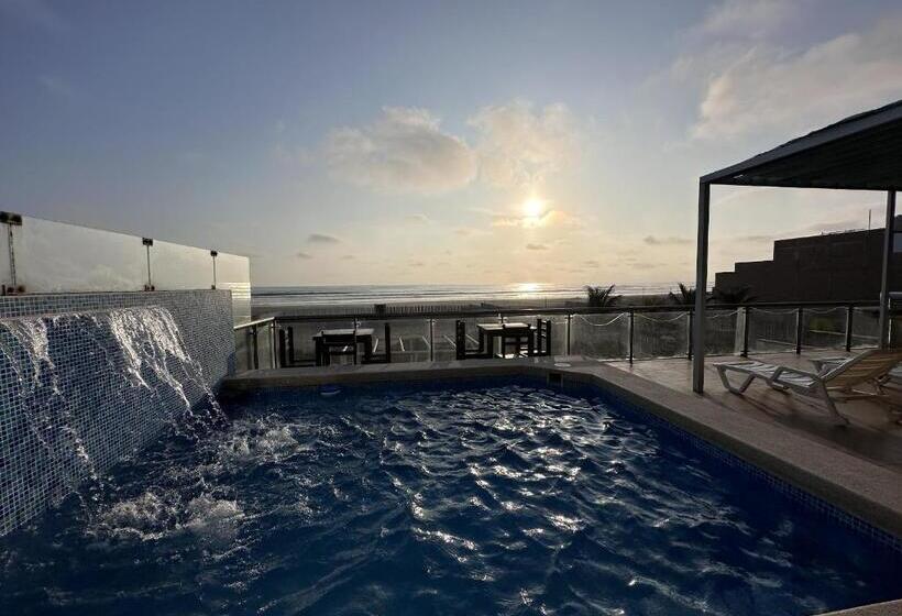 تختخواب و صبحانه Yolo House Beach