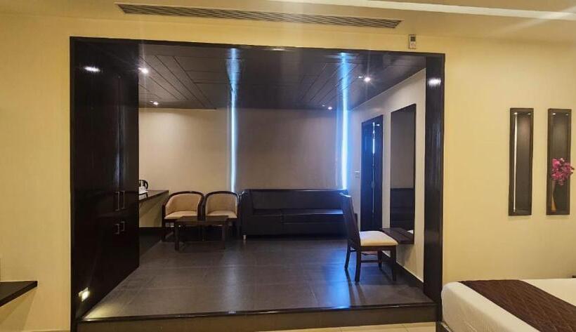 Clover   A Rivido Hotel Jigani