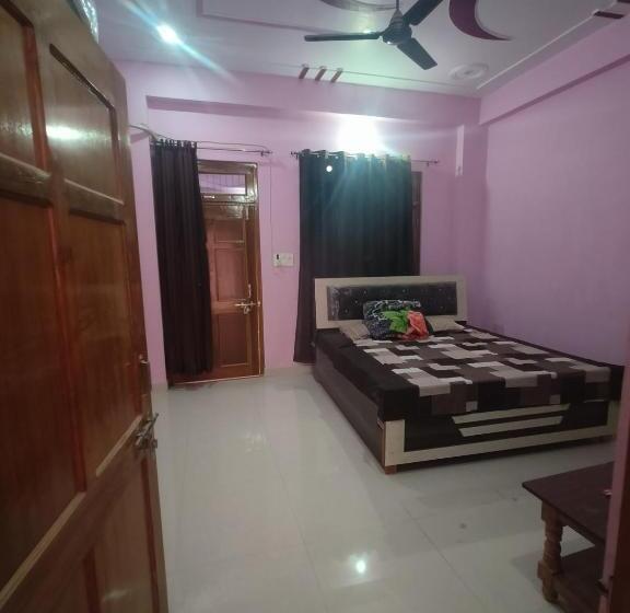 Divine Inn Hotel And Guest House