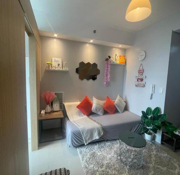 Era Suites Staycation At Quezon City