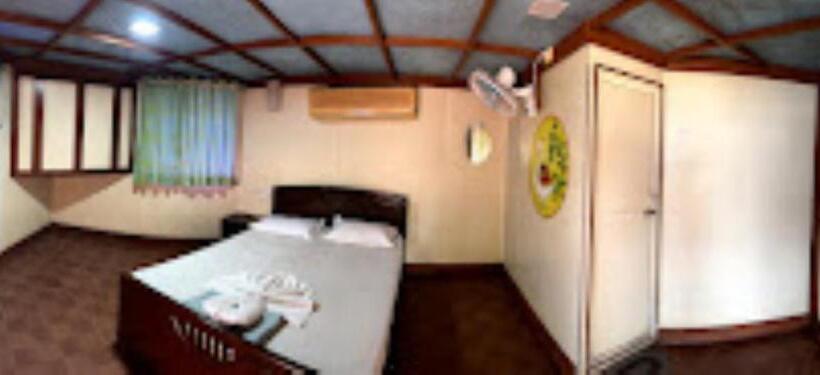 Ganjifa Hotels Vengurla