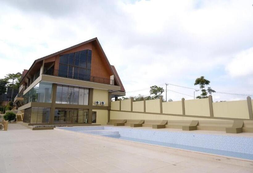 ホテル Al Hambra Granada Resort Convention Garut