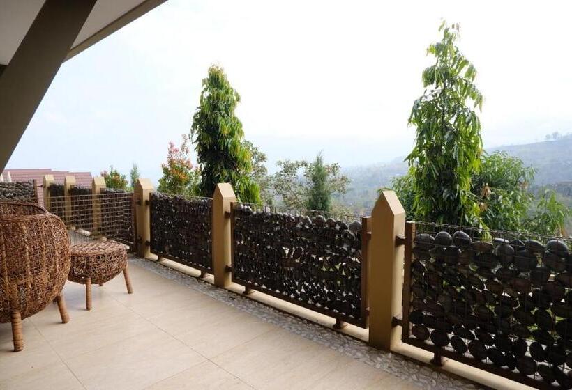 ホテル Al Hambra Granada Resort Convention Garut