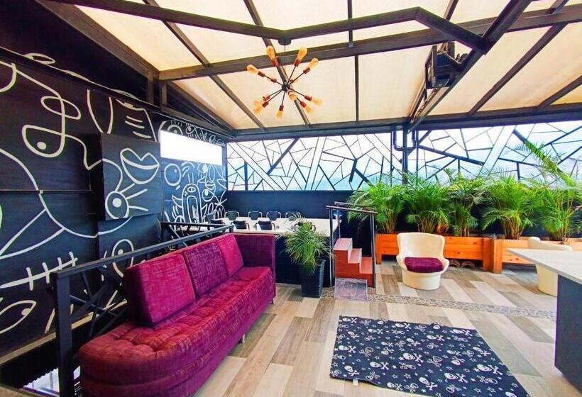 ホテル Art District