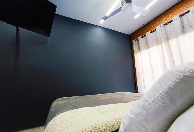 ホテル Art District