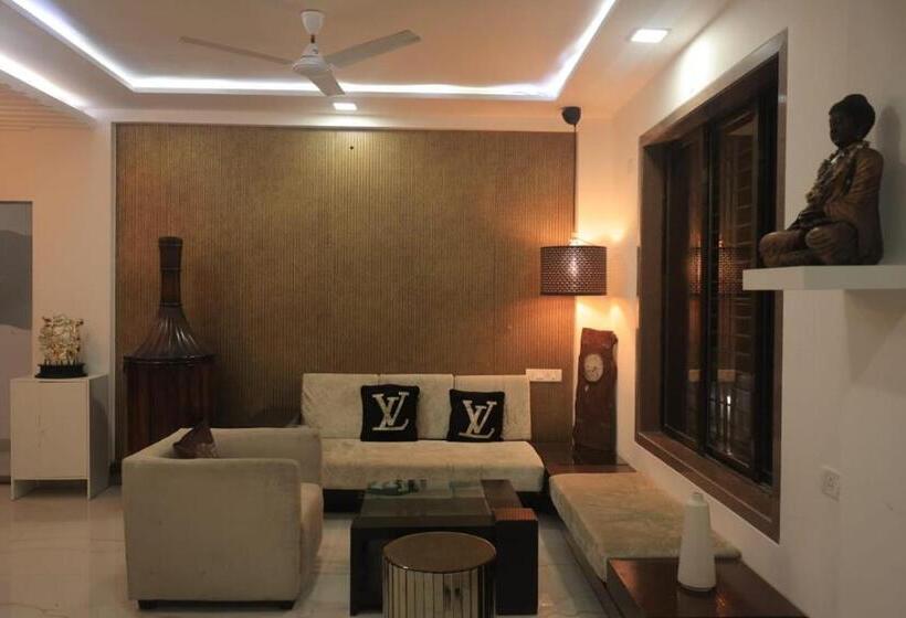 בית מלון כפרי Blue Sky Villa