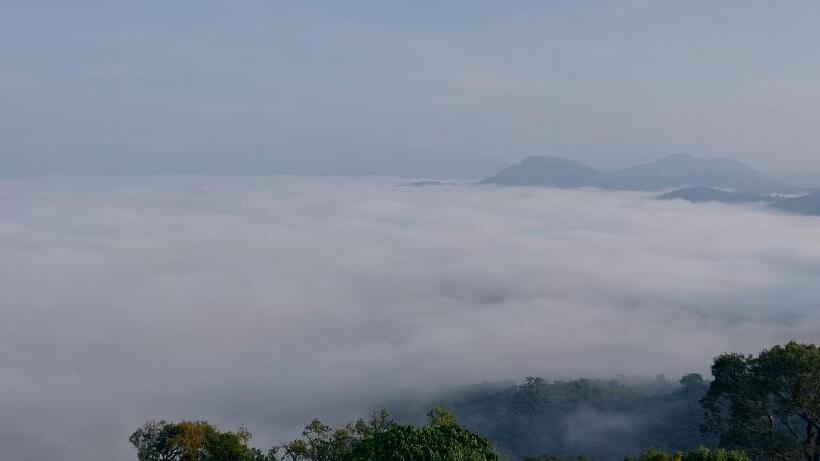 호텔 Bommarillu Farm Stay