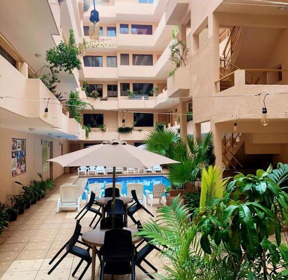 בית מלון כפרי Costa Miramar Acapulco