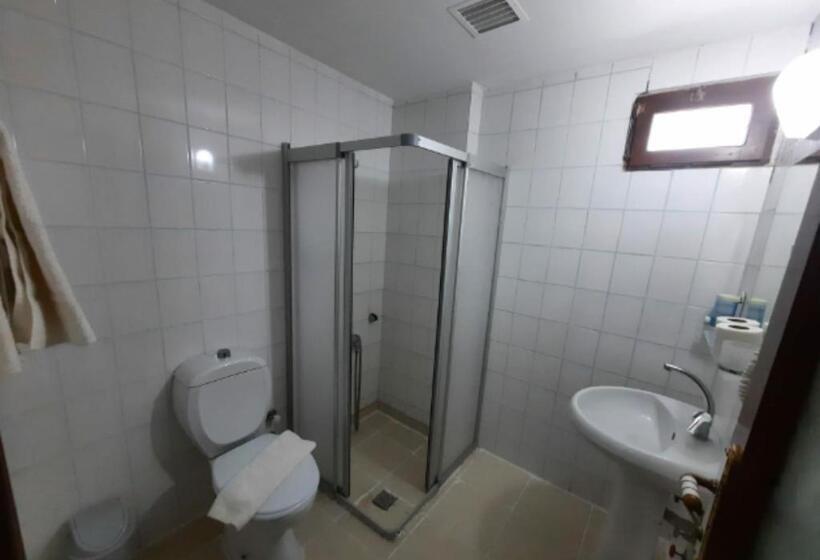 Отель De Marede Family