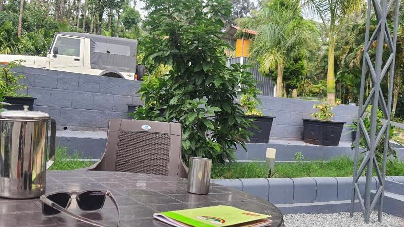 فندق Drushya Plantation Farm Stay Chikmagalur