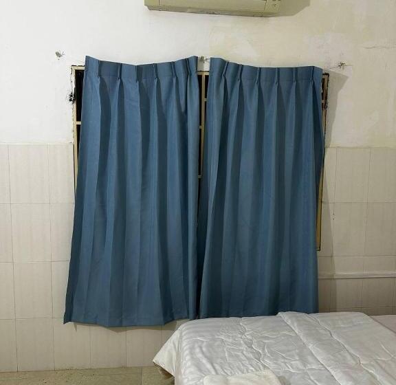 فندق Everest Guest House