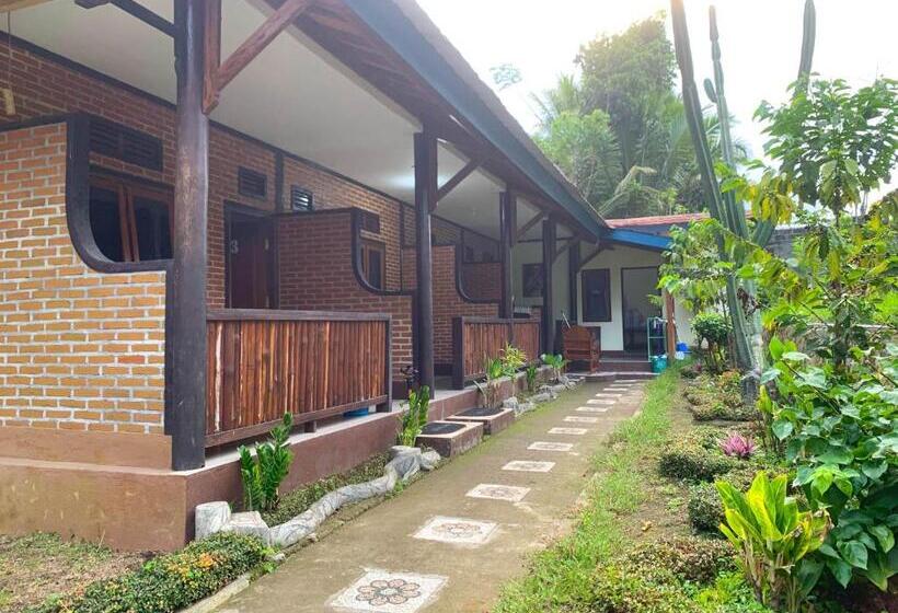 בית מלון כפרי Green Orry Inn Tetebatu