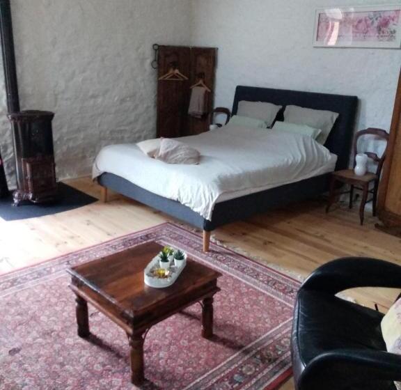 호텔 Gîte La Sarrée