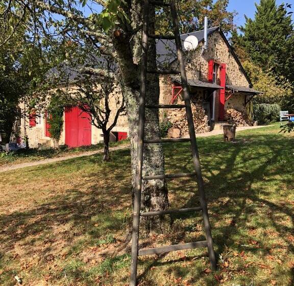 호텔 Gîte La Sarrée