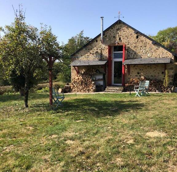 호텔 Gîte La Sarrée