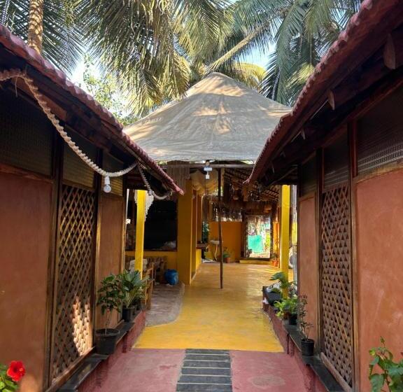 Отель House Of Happiness