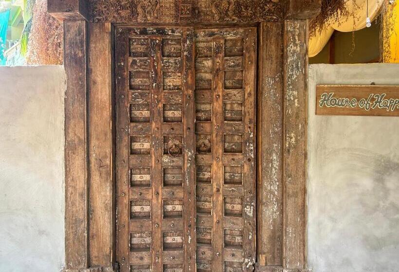 Отель House Of Happiness