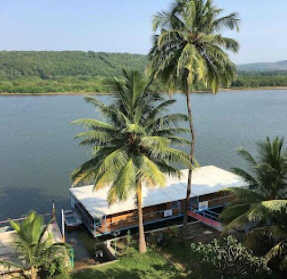 酒店 House On Waves Malvan