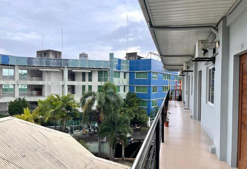 בית מלון כפרי Japandi Inspired Hideaway