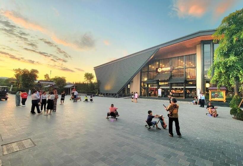 هتل Khoáng Nóng Wyndham Thanh Thủy