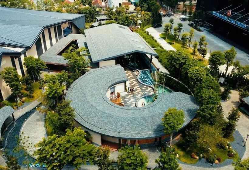 هتل Khoáng Nóng Wyndham Thanh Thủy