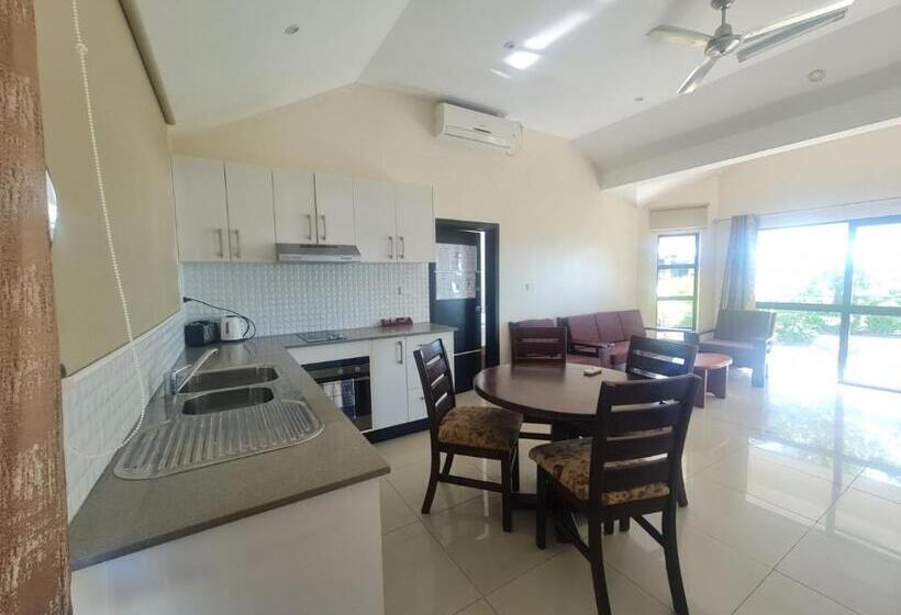 فندق New Door Villas