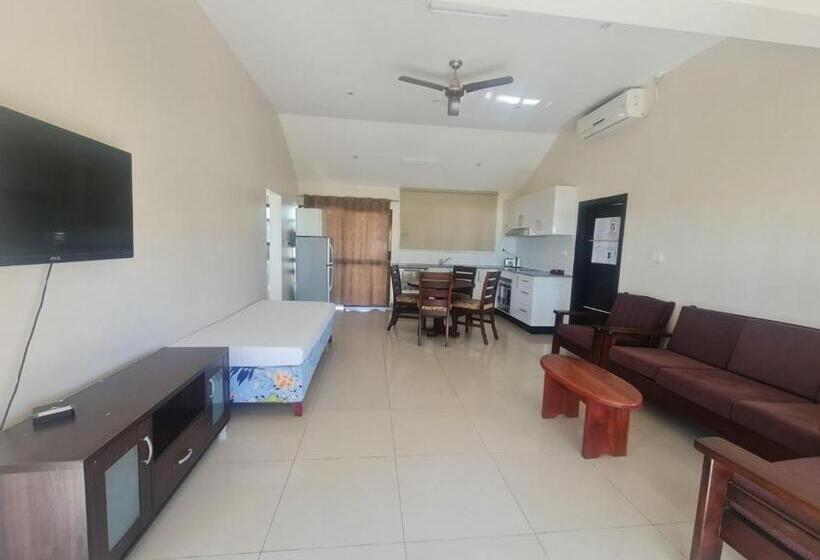 فندق New Door Villas