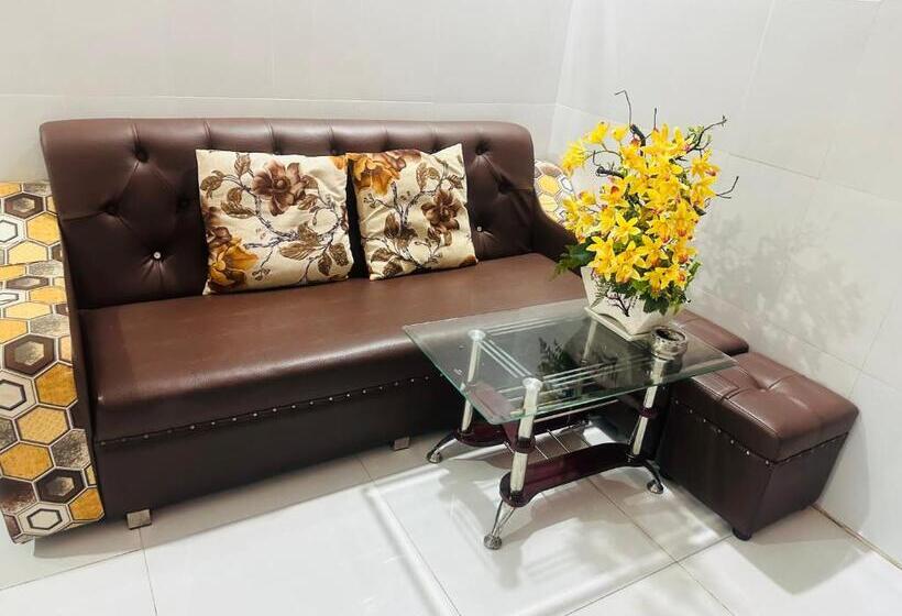 هتل Nhà Nghỉ Trung Hiếu 1