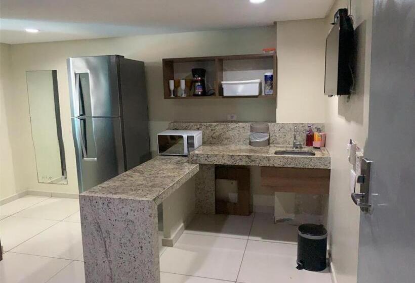 בית מלון כפרי Imperial Tambau By Loui