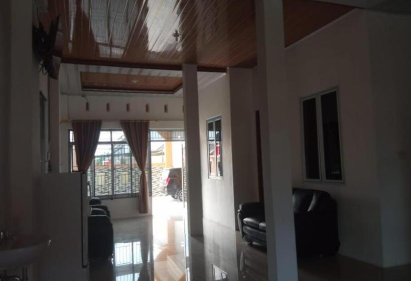 酒店 Oyo 93341 Ananda Homestay Syariah