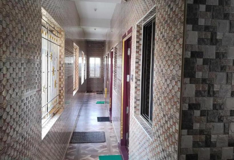 فندق Oyo Flagship Sri Sakthi Siva Lodge