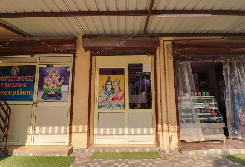 호텔 Oyo Shivay Home Stay