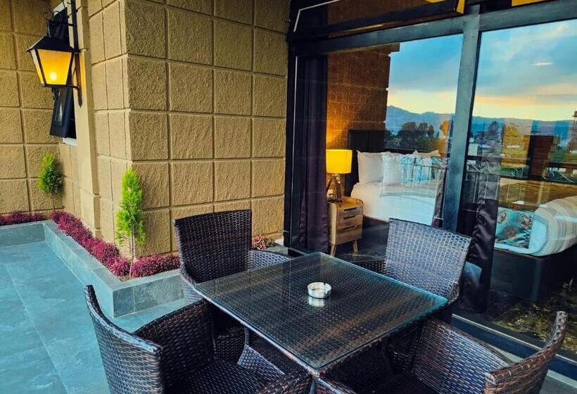 בית מלון כפרי Poles Apart