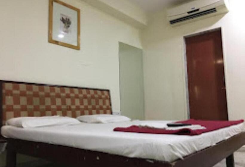 فندق Rahi Inn, Vadodara