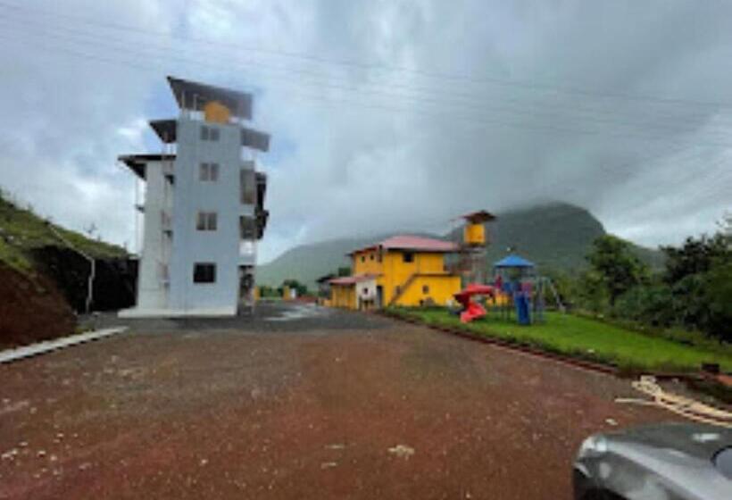 בית מלון כפרי Raigad Farm House 2 Pacad