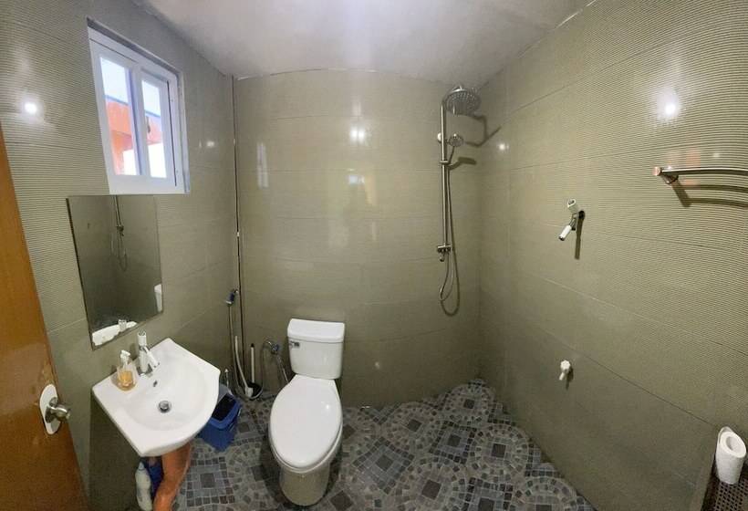 בית מלון כפרי Rainbow Beach Bar & Resort